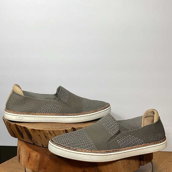 UGG SAMMY SLIP ON SNEAKERS - Picture 2 of 13